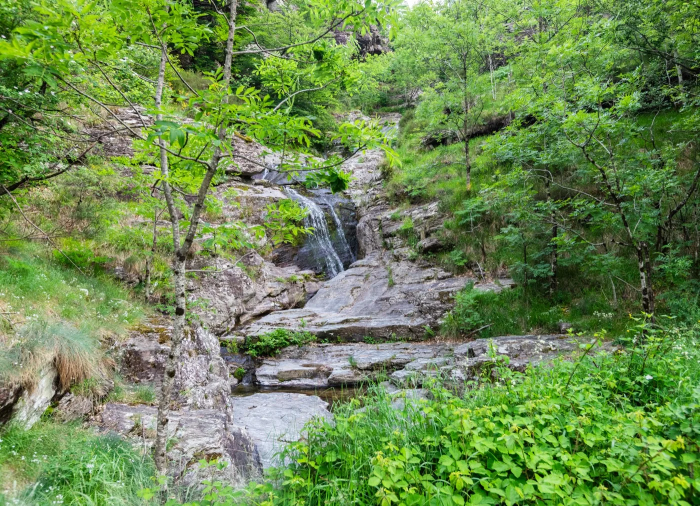 Une cascade cachée, à quelques minutes